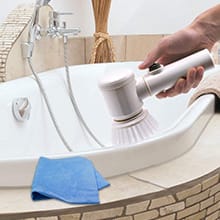 aaa74e82-4670-434a-ac98-c6d89a9758f8._CR0,0,220,220_PT0_SX220__